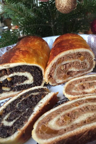 Hungarian Beigli - Christmas poppy seed and walnut roll cake🇭🇺.. Capture d’écran 2025-05-03 133538
